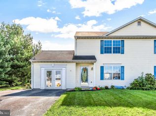 10 Fisher Dr, York, PA 17404