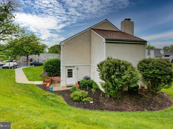 102 Harvest Ln, Phoenixville, PA 19460