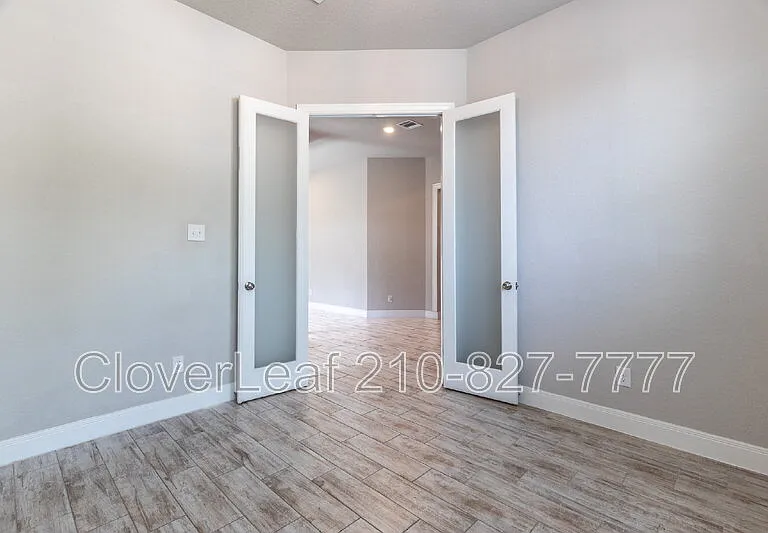 3718 Avia Oaks — Photo 9