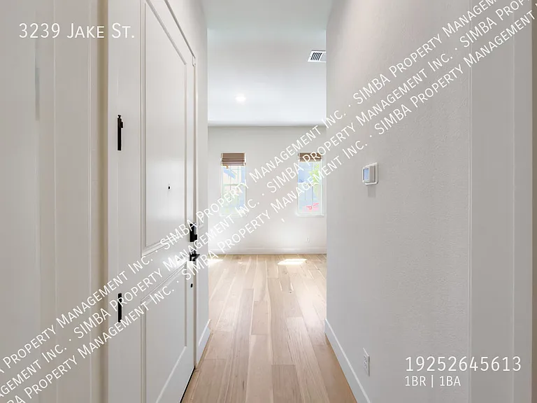 3239 Jake St — Photo 15