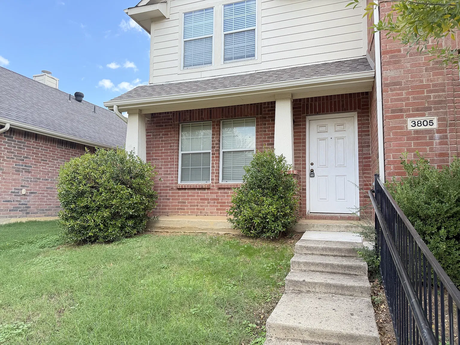 3 bed, 2.5 bath, 1812 sqft, $1,995 — Photo 3