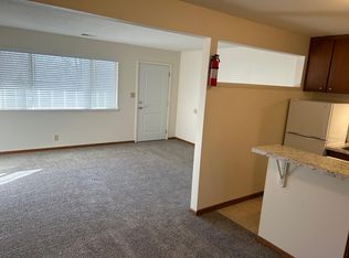 1902 S Harris Ave #B, Independence, MO 64052