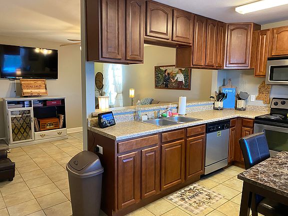 5th image of 155157 Kirkcauldy Dr
