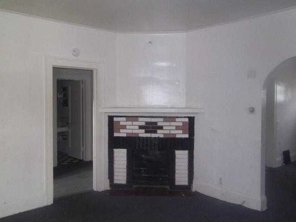 3rd image of 413 Ferndale Ave