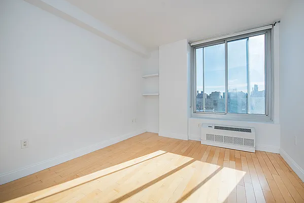 Rented by Oxford Property Group | media 11