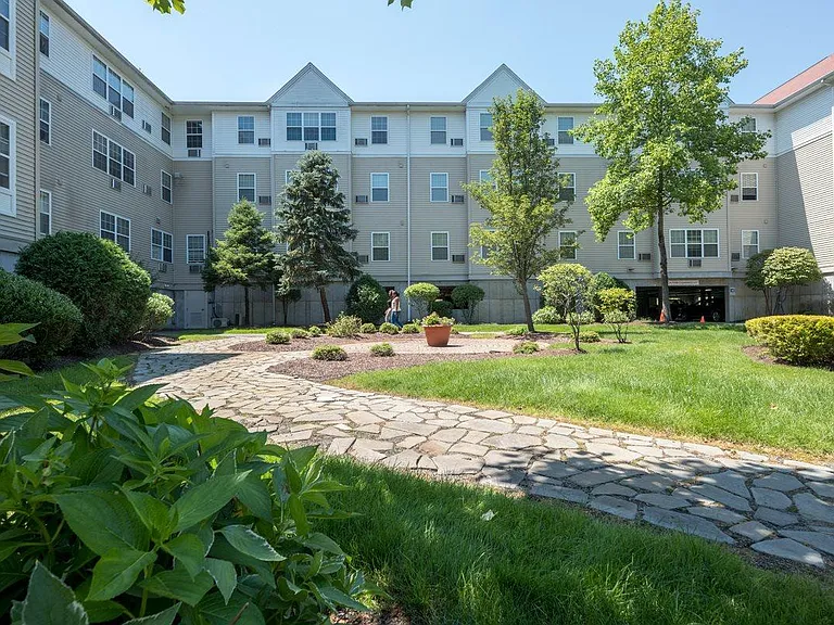 100 Perkins Ave — Photo 13