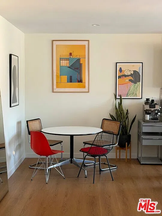1 bed, 1.0 bath, $3,500 — Photo 2