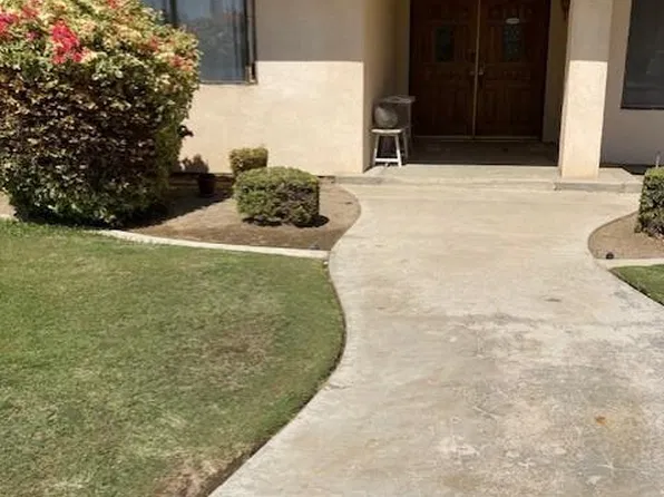7300 Olive Dr, Bakersfield, CA 93308