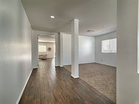 2nd image of 25965 Avenida Espaldar