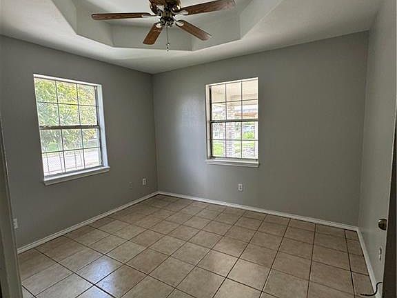 2nd image of 829 Papalote Dr