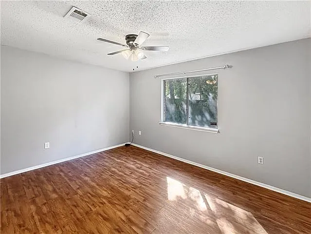 213 Chess Dr — Photo 6