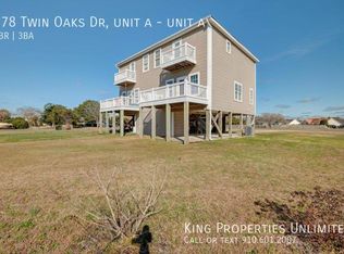 178 Twin Oaks Dr #A, Hampstead, NC 28443