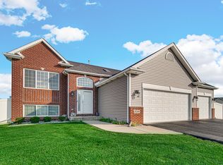 3789 W 71st Cir, Merrillville, IN 46410