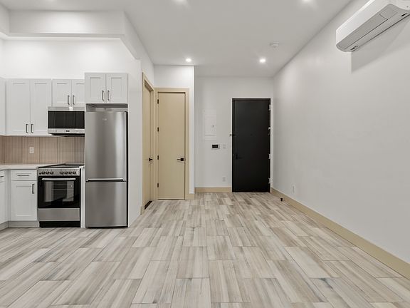 4th image of 1482 Brooklyn Ave #4A