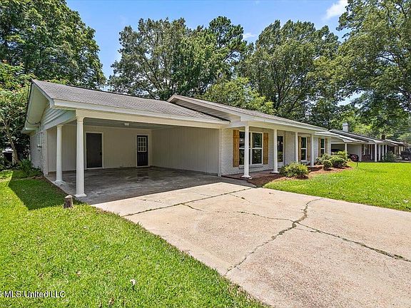 3rd image of 2355 Upper Dr