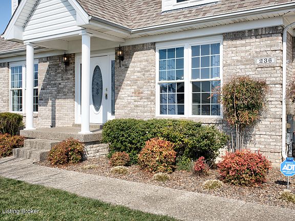 2nd image of 236 E Woodlake Cir