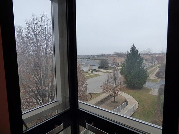 3rd image of 10700 S Washington St APT 305