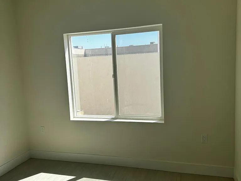 2125 Moffett Rd #28 — Photo 12