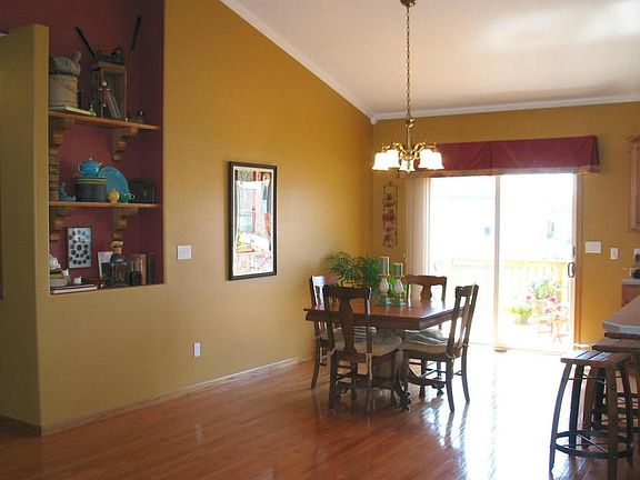 3rd image of 2581 Sand Hills Ave