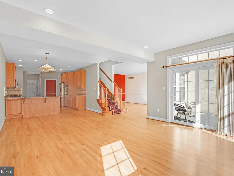63 Old Barn Dr — Photo 7