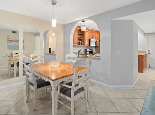 7743 Jewel Ln APT 103, Naples, FL 34109
