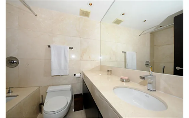 Rented by Douglas Elliman | media 20