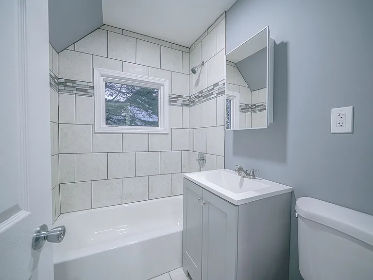 934 Ridge Ave #2 — Photo 9