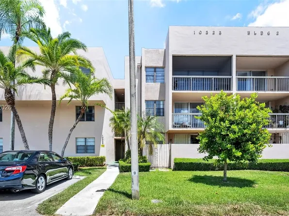10525 SW 112th Ave APT 113, Miami, FL 33176