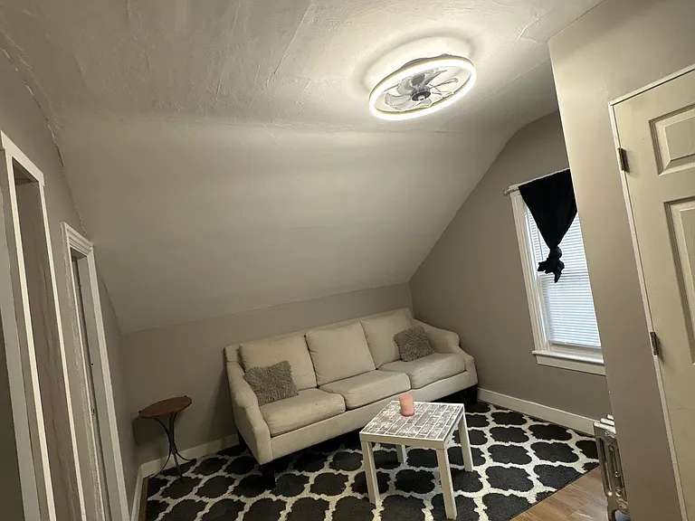 182 High St #2 — Photo 4