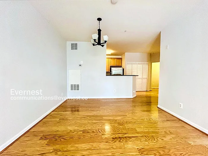 21197 McFadden Sq #203 — Photo 9