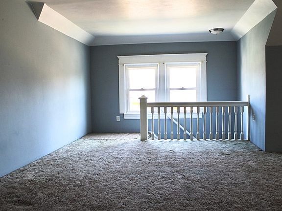 5th image of 407 Lawson Ave #3
