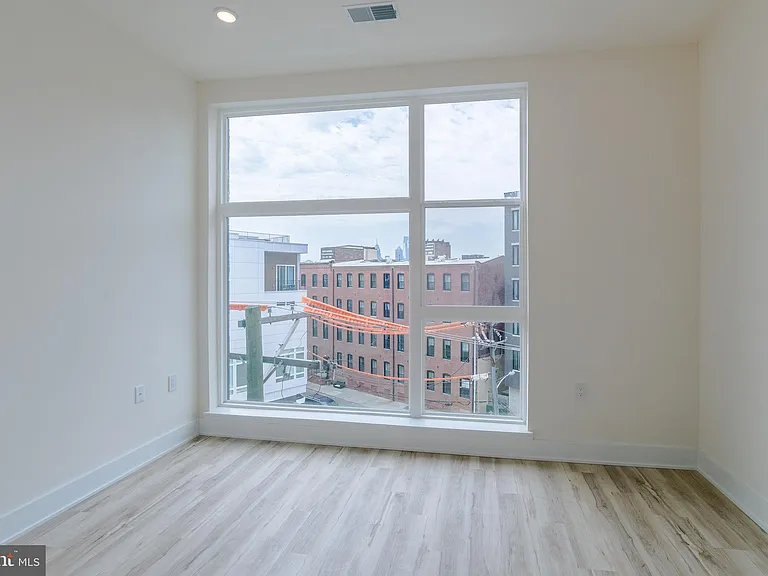 1129 Germantown Ave #4C — Photo 11
