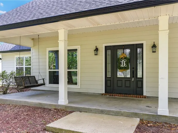 211 Dickerson Rd, Dequincy, LA 70633