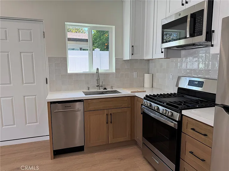 6907 Laramie Ave — Photo 7