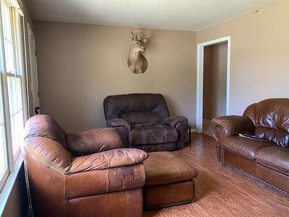 3rd image of 1600 Pin Oak Dr