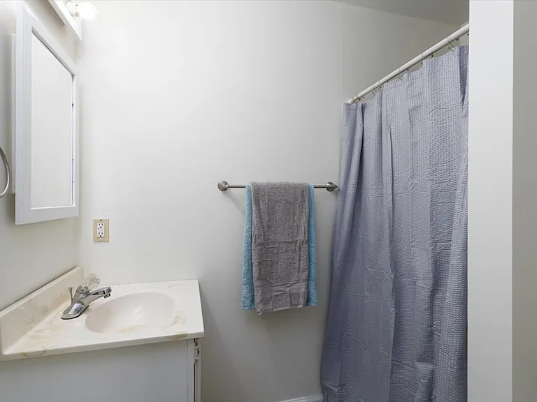 129A Manor Ave — Photo 8