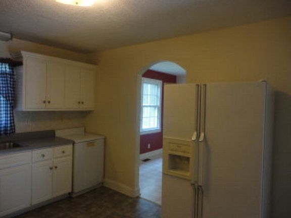 3rd image of 4193 N Silverton St