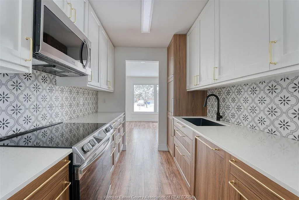 4 bed, 1.5 bath, $2,450 — Photo 4