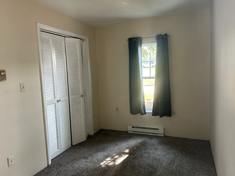 17 College St — Photo 17