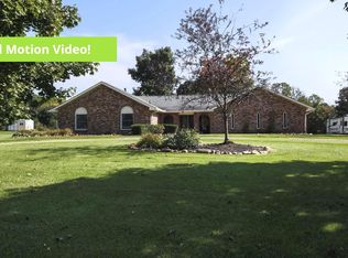 27380 Milford Rd, South Lyon, MI 48178