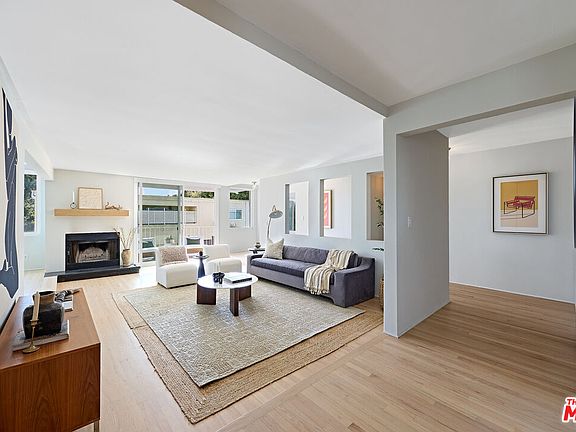 5th image of 1020 19th St APT 6
