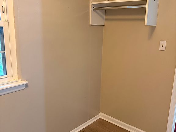 5th image of 7 Wexford Dr #1
