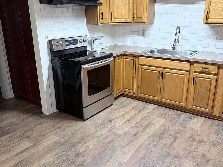 326 Clark St #1 — Photo 3