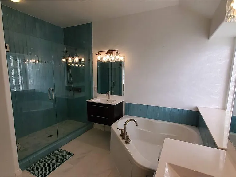 9421 Lisi Anne Dr — Photo 15