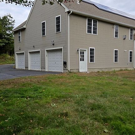 3rd image of 371 Hartford Ave E