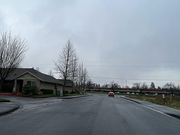 4th image of 10203 NE 118th Ave