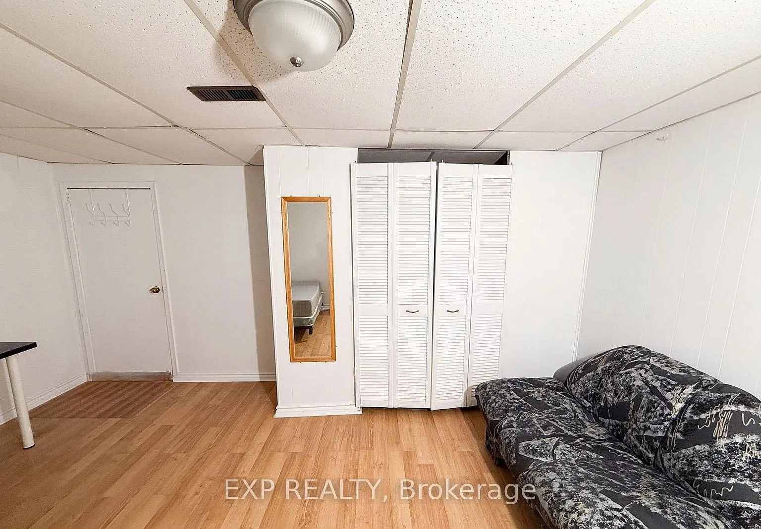 1 bed, $1,050 — Photo 3