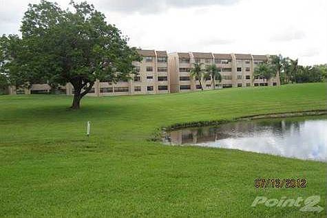 3rd image of 10123 Sunrise Lakes Blvd APT 101