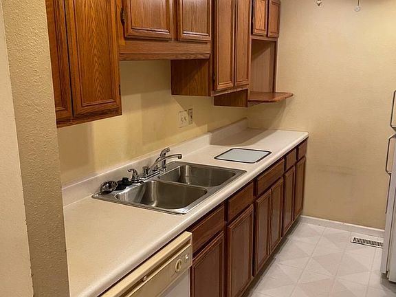 2nd image of 2645 Villa Park Dr APT C