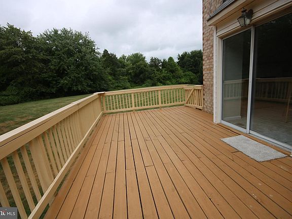 4th image of 21152 Twinridge Sq